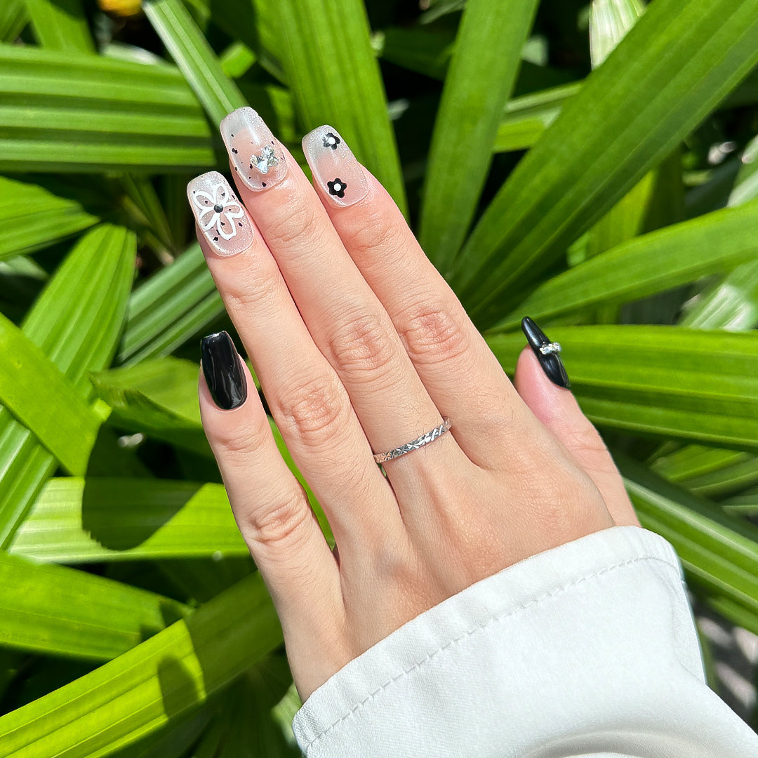 Fincloset Crystal Petal Handmade Medium Square Press-On Nails, Black and Satin Silver Cat Eye Accents and Floral Designs for a Chic, Playful Look