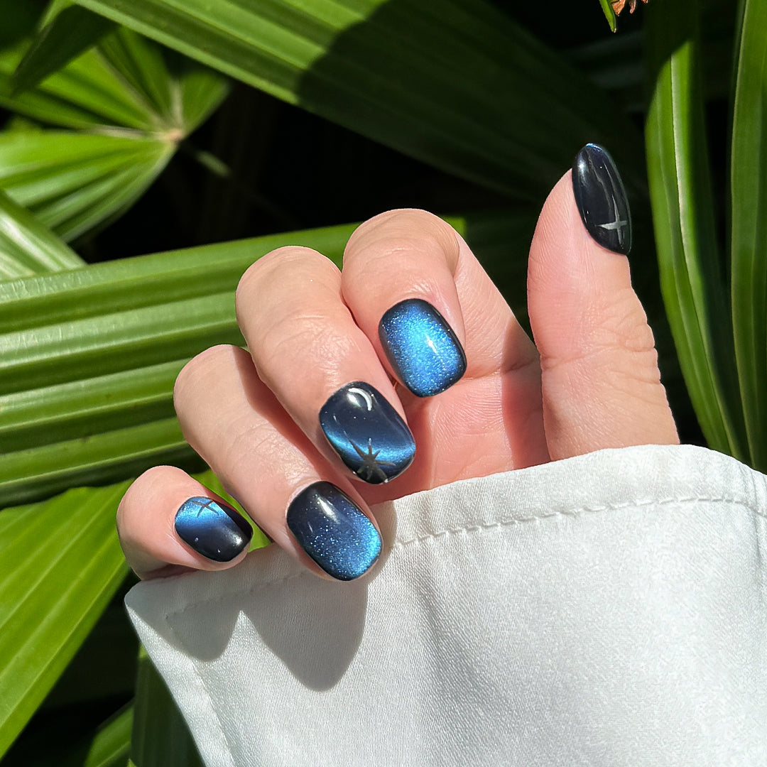 Fincloset Cosmic Whisper Handmade Short Square Press-On Nails in Deep Blue Cat Eye with Star Accents, Inspired by the Mysteries of the Universe